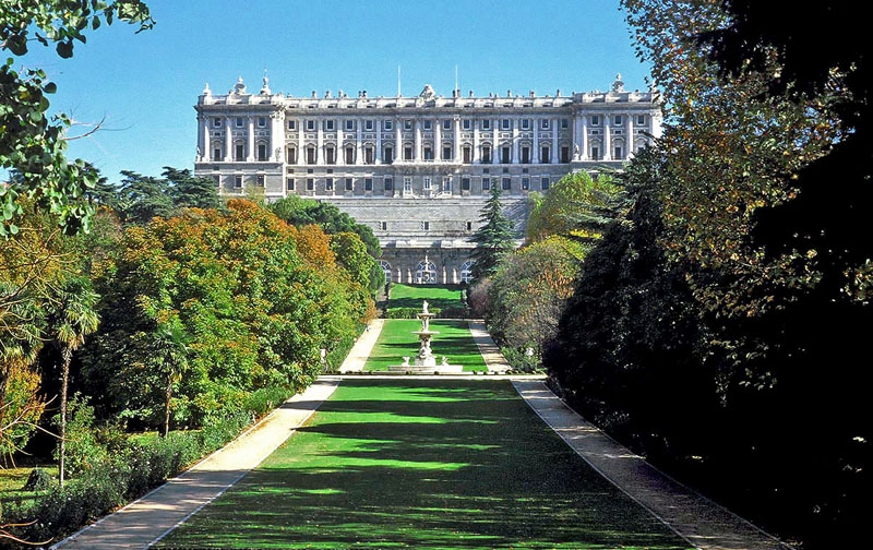 Royal-Palace-in-madrid