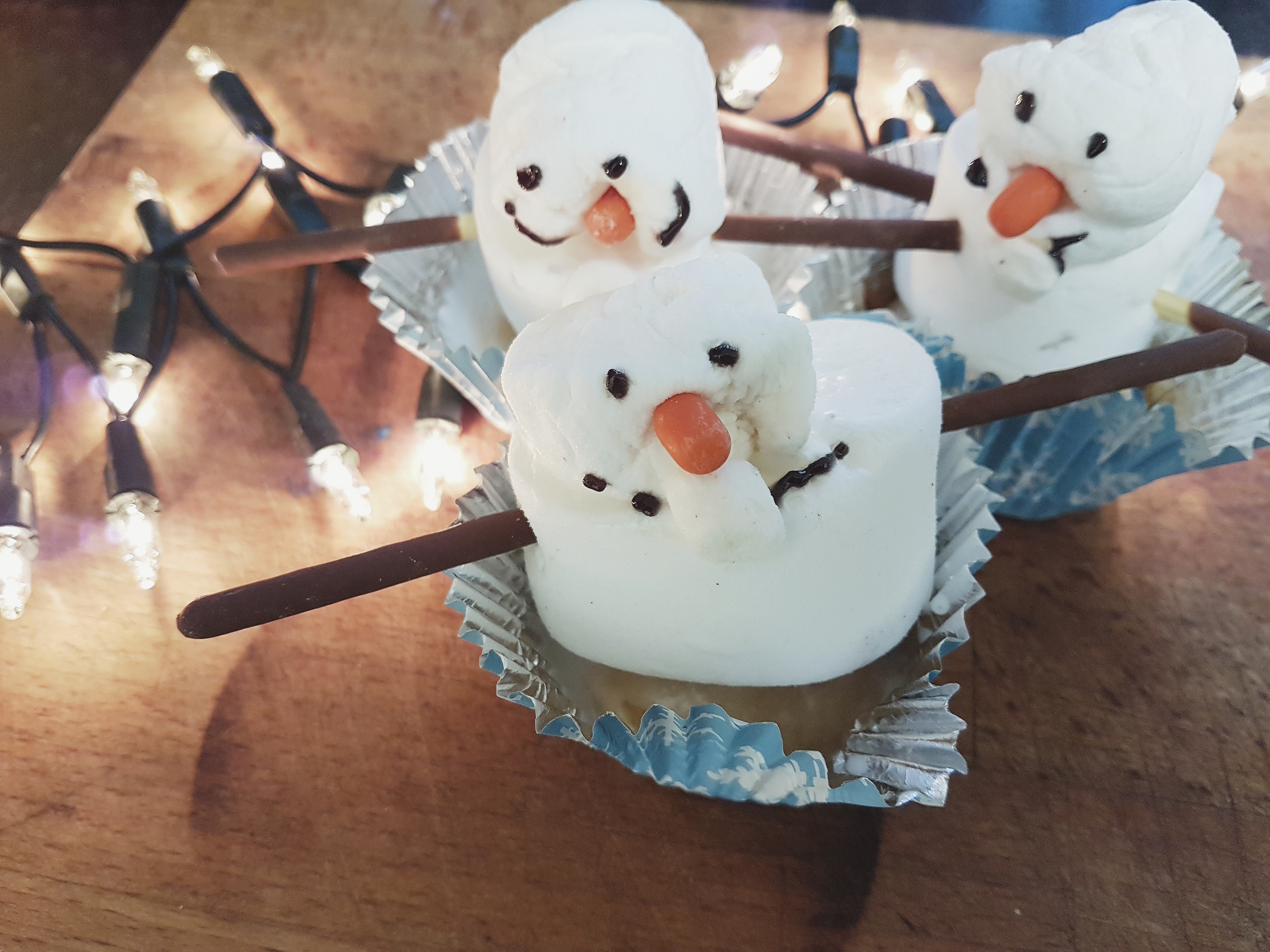 do you wanna build a snowman cupcakes
