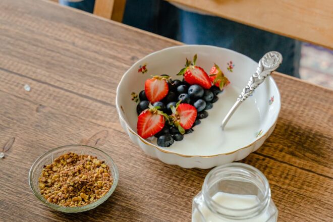 cereals and berries with milk