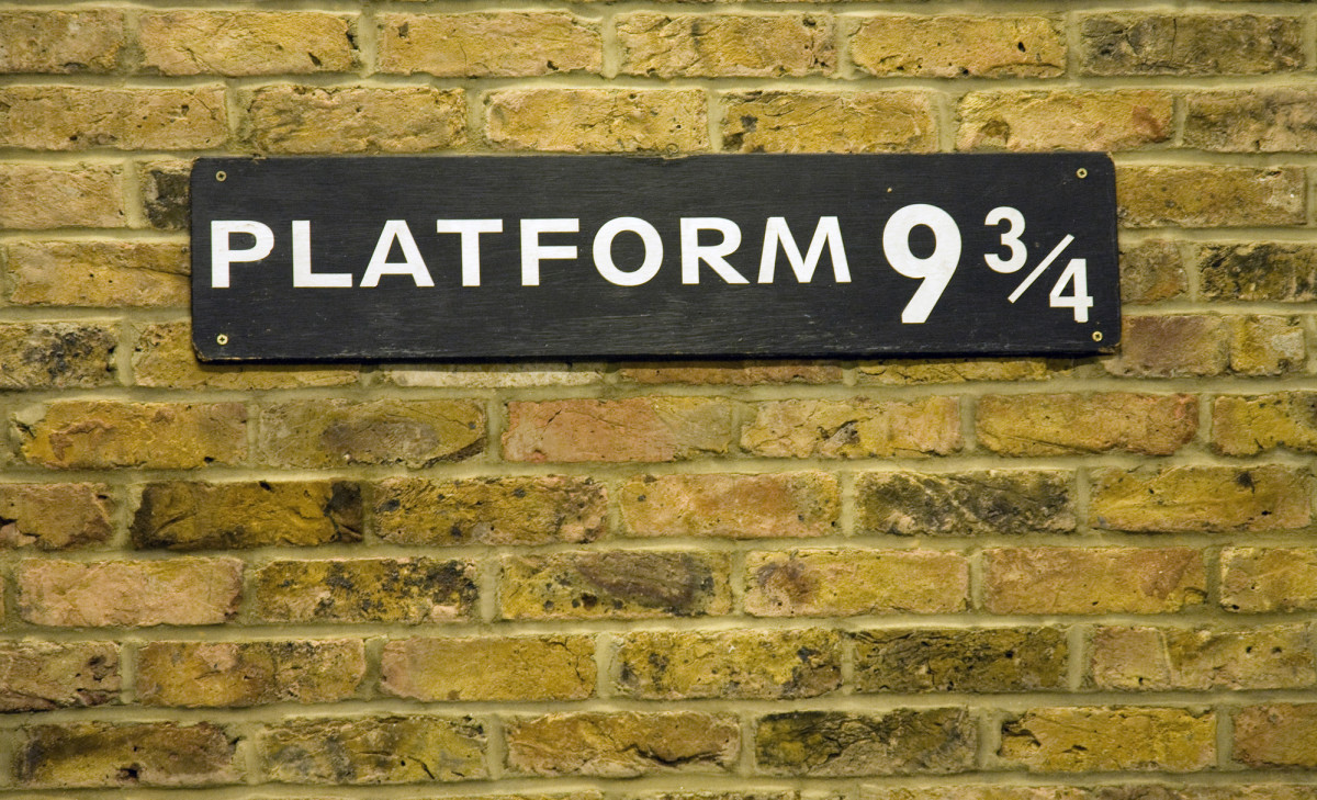 close up of the sign at Platform 9 3/4 at Kings Cross Station