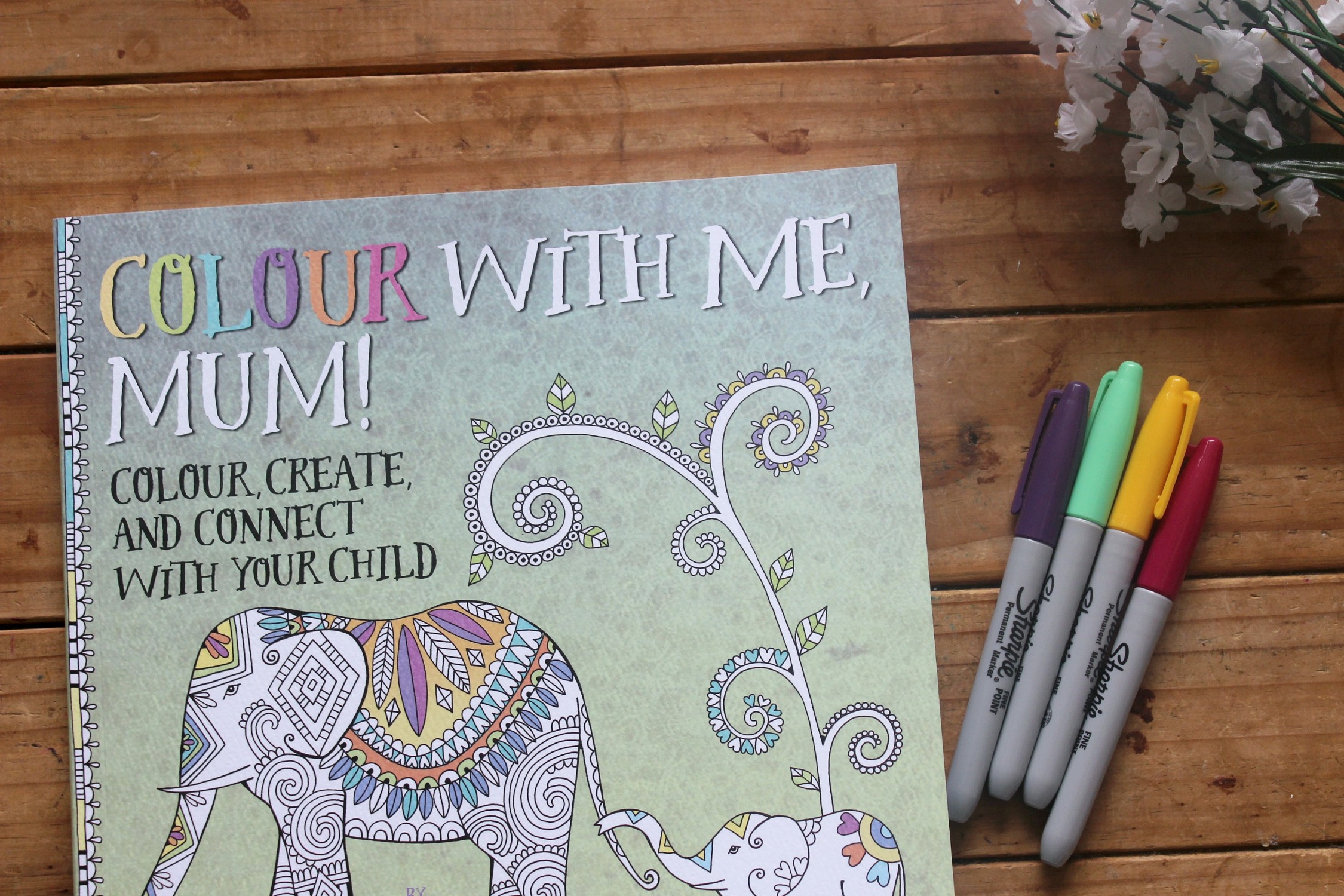 colour with me mum book