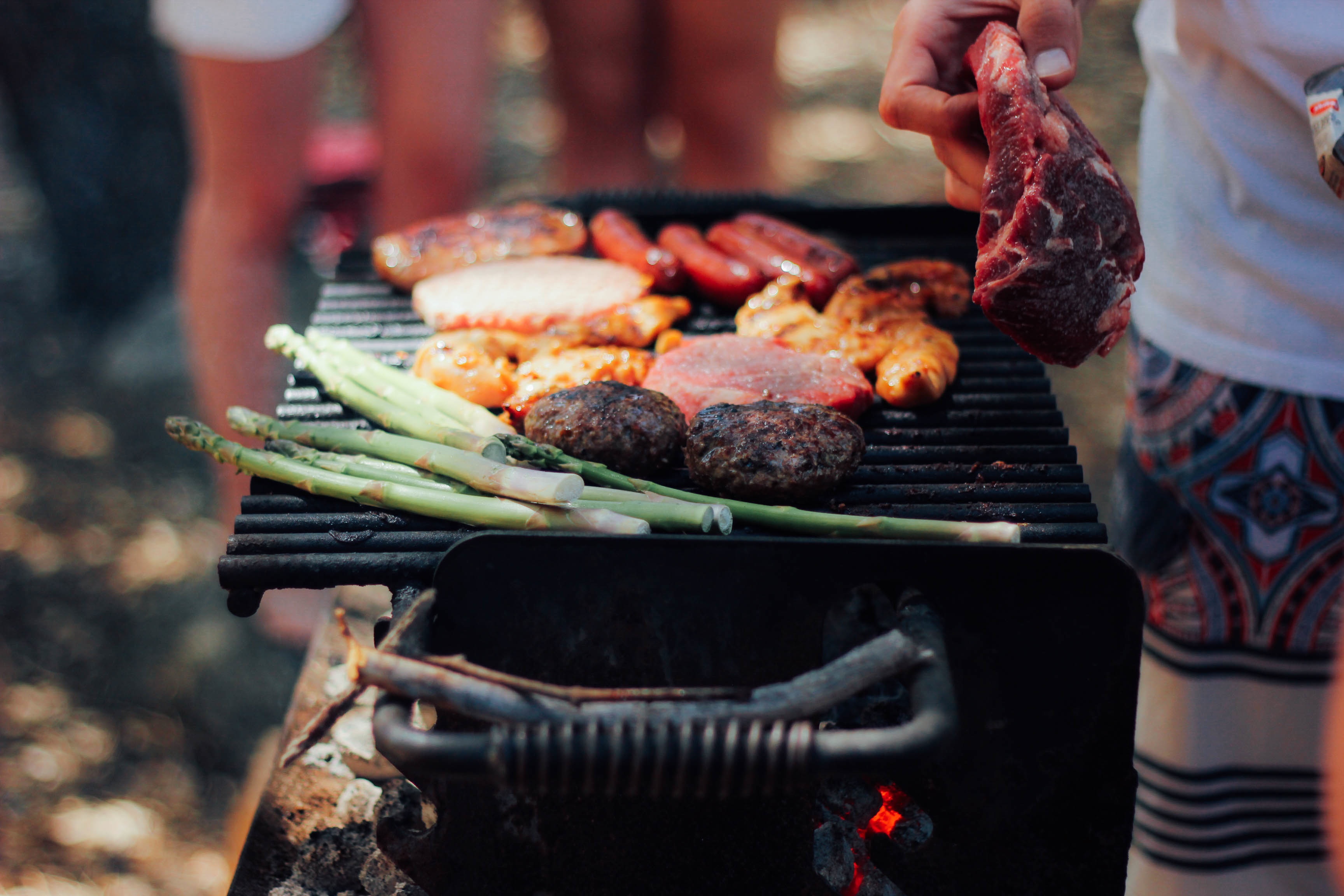 5 tips for throwing a summer BBQ