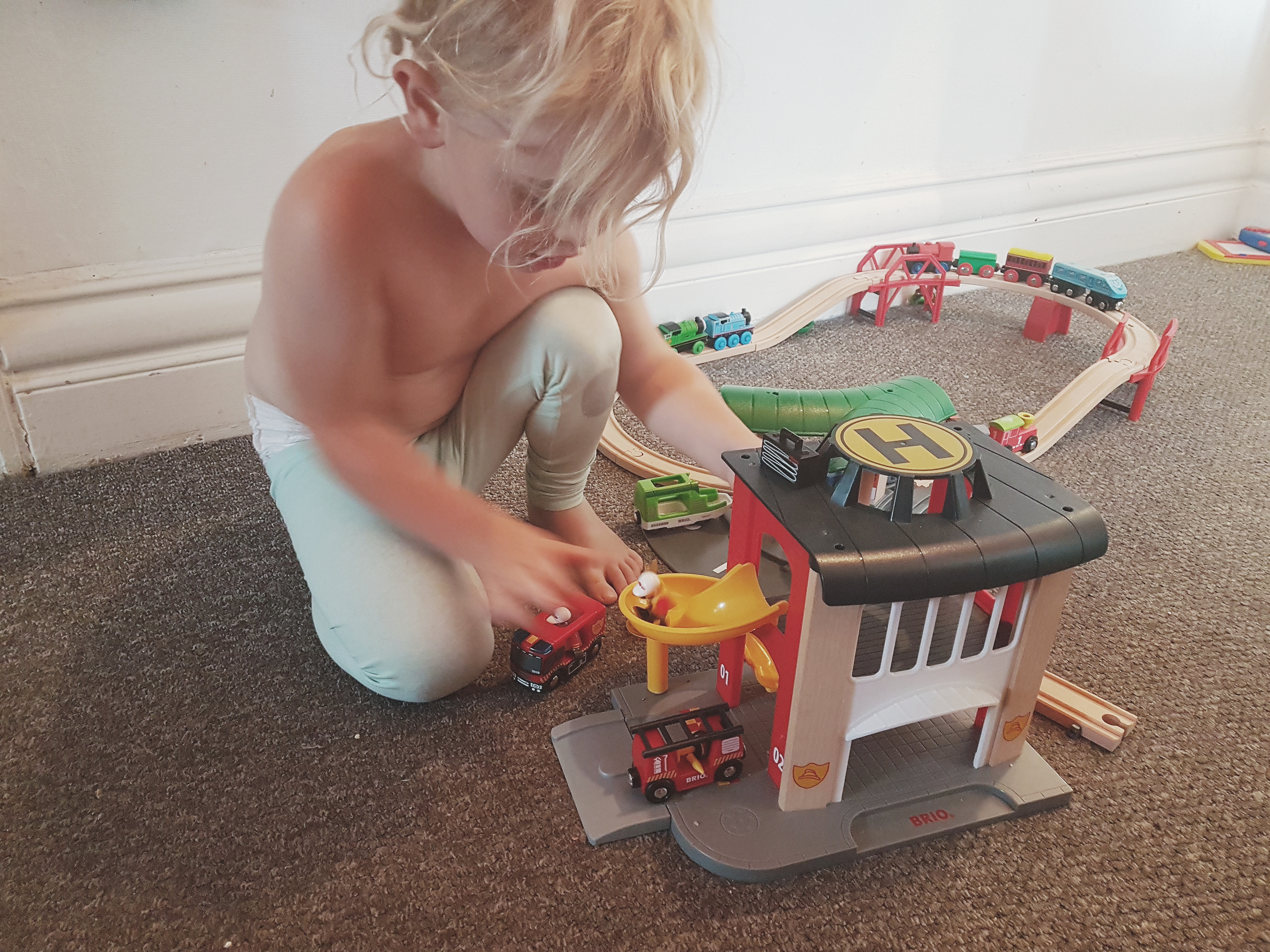 Review || Brio Fire Station
