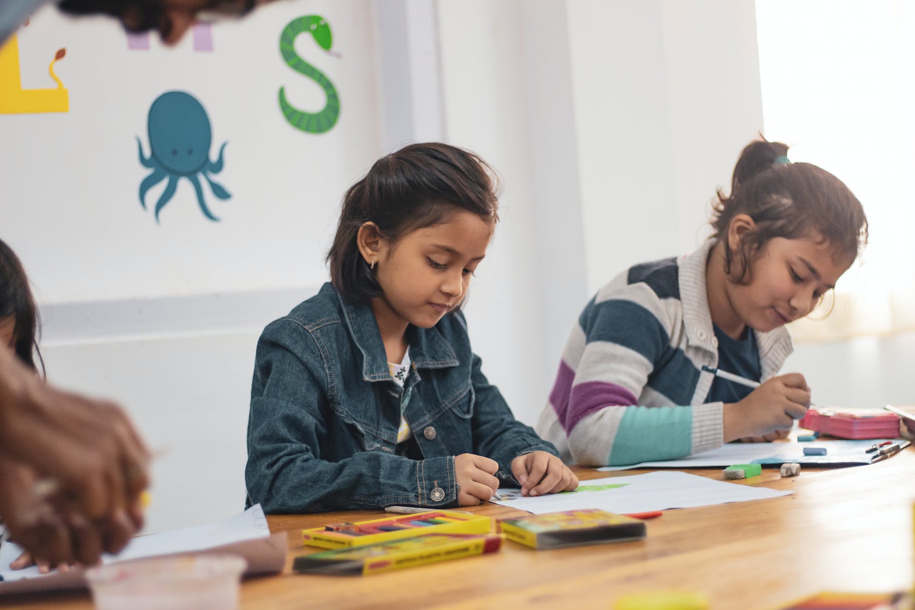Fun Organization Ideas For Your Child’s Homeschool Desk Area